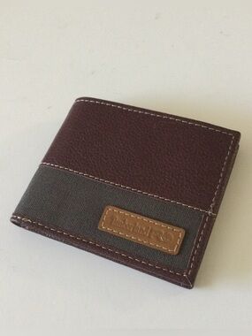 TIMBERLAND PRO PASSCASE LEATHER AND CANVAS WALLET NWT